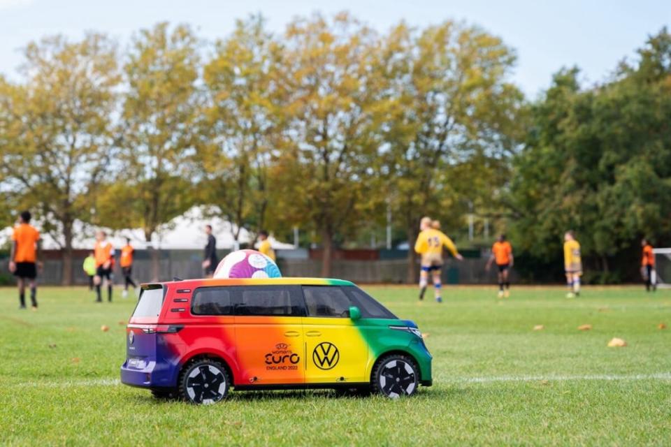 volkswagen-tiny-buzz-2022