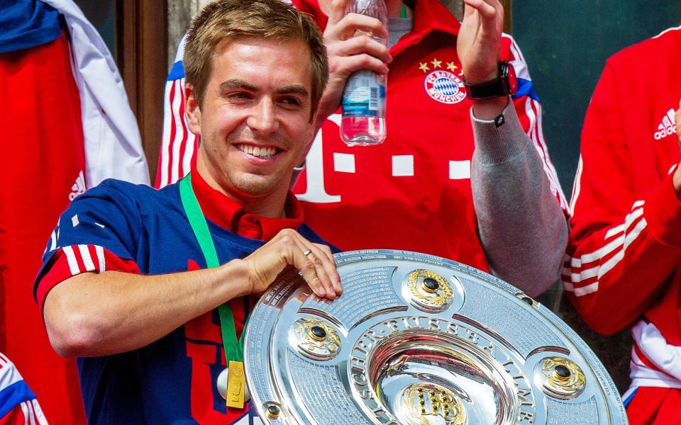 Bayern Munich captain Philipp Lahm announces plans to retire at end of season