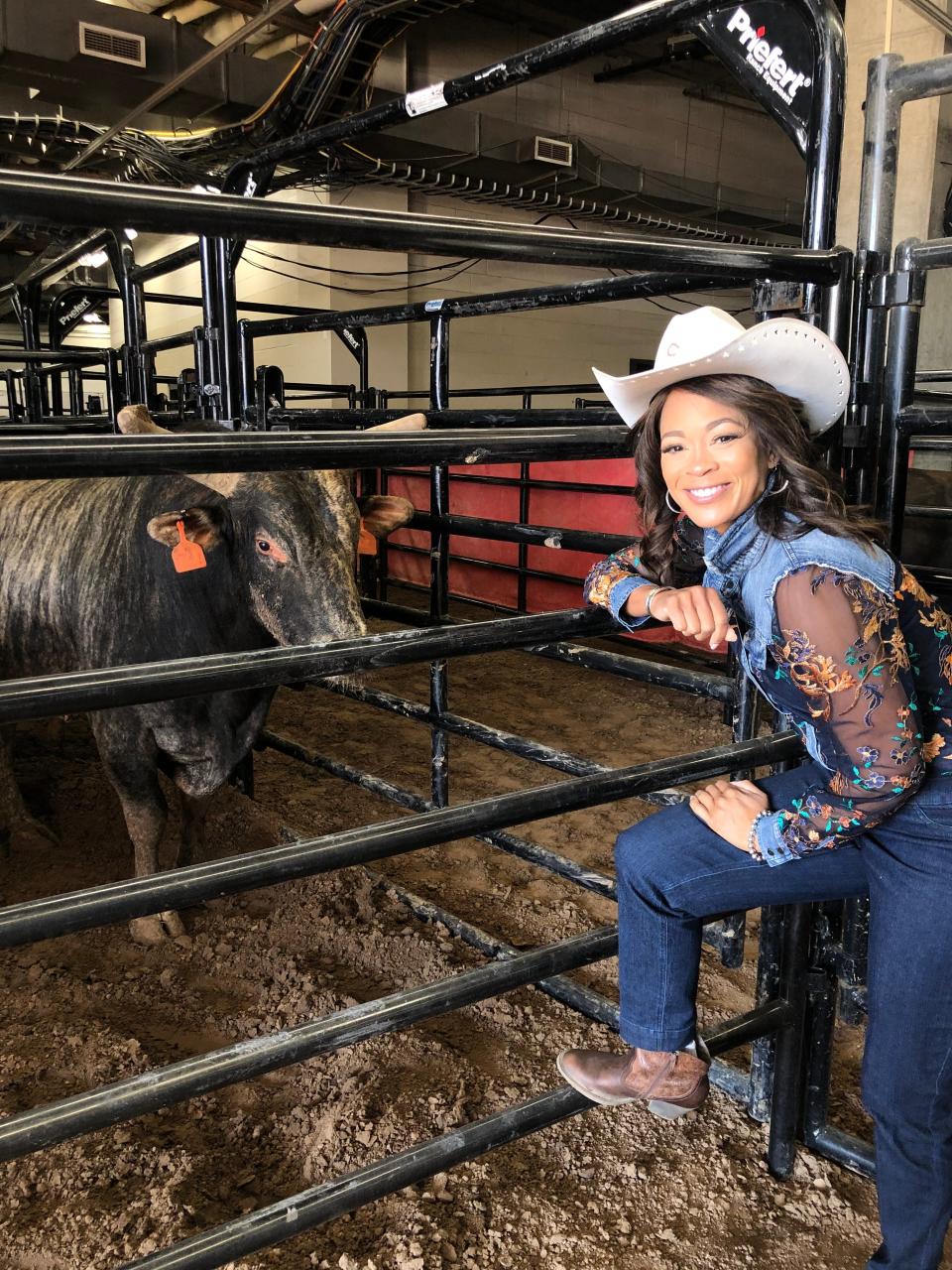 Fanchon Stinger with her bull Stinger.