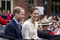 <p>Après une lune de miel passée aux Seychelles dans une villa privée, le duc et la duchesse de Cambridge embarquent pour une tournée en Amérique du Nord. Notamment au Canada, qui fait partie du Commonwealth. </p>