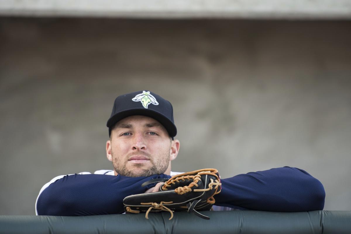 Tim Tebow still a hit with fans but not with the bat