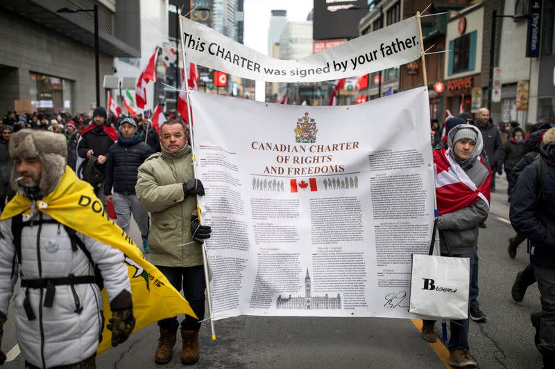 Truckers and their supporters continue to protest COVID-19 vaccine mandates in Toronto