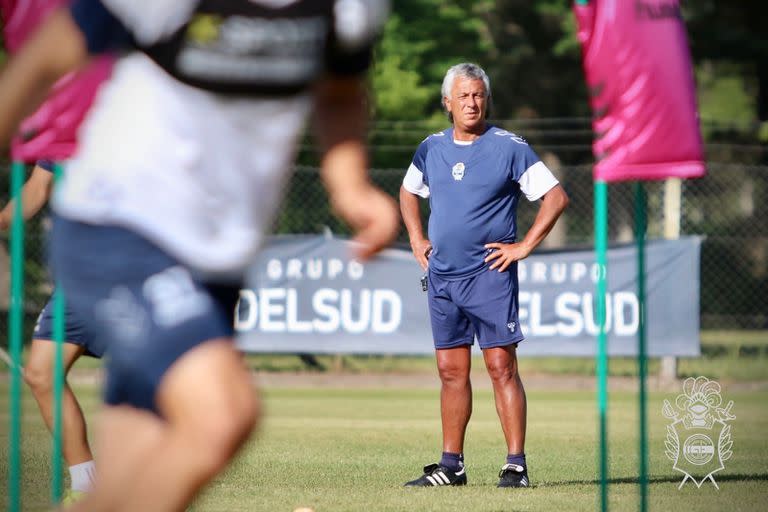 Néstor Gorosito, DT de Gimnasia