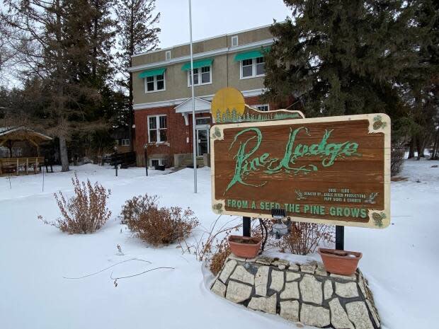 Pine Lodge is an addictions treatment centre that serves inpatient clients in 28-day periods. It operated in Indian Head for years until damage caused by fire and smoke forced the facility closed in December.  (Trent Peppler/CBC - image credit)