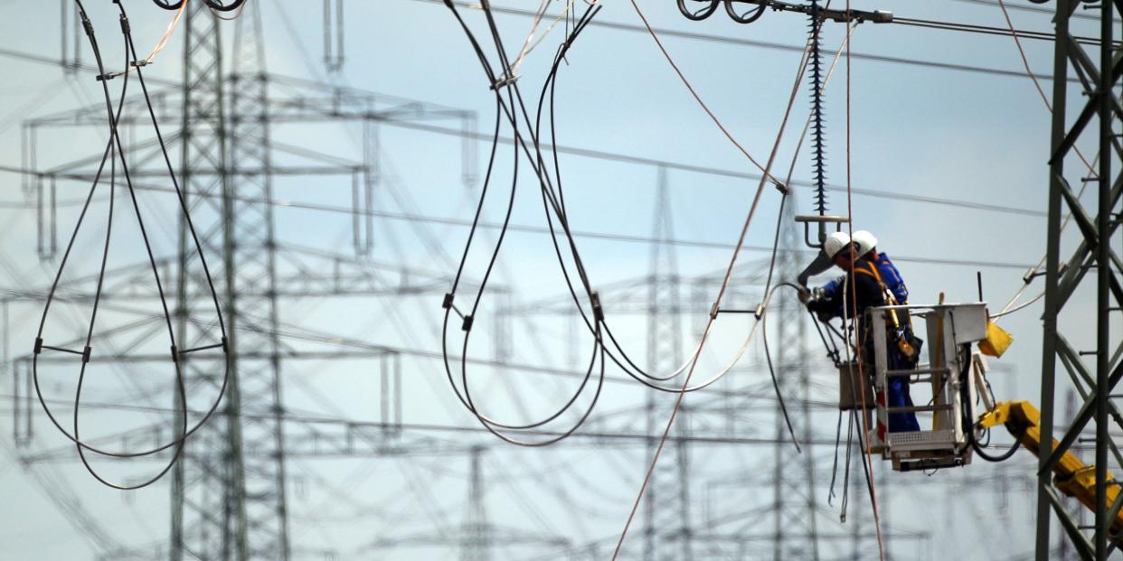 Europas Industrie leidet unter zu hohen Strompreisen.<span class="copyright">dpa</span>