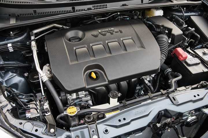 2017 Toyota Corolla 1.8-liter 4-cylinder engine photo