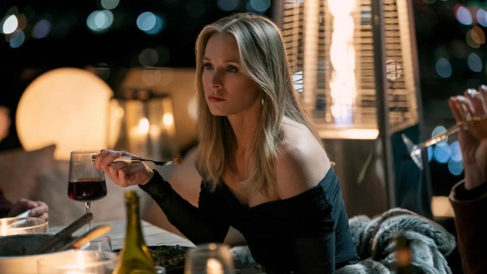 Kristen Bell as Joanne in episode 101 of "Nobody wants this." (Credit: Hopper Stone/Netflix)