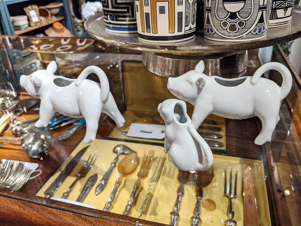 The Paris Market offers tableware, barware, home decor, linens, and vintage kitchenware with a French flair.