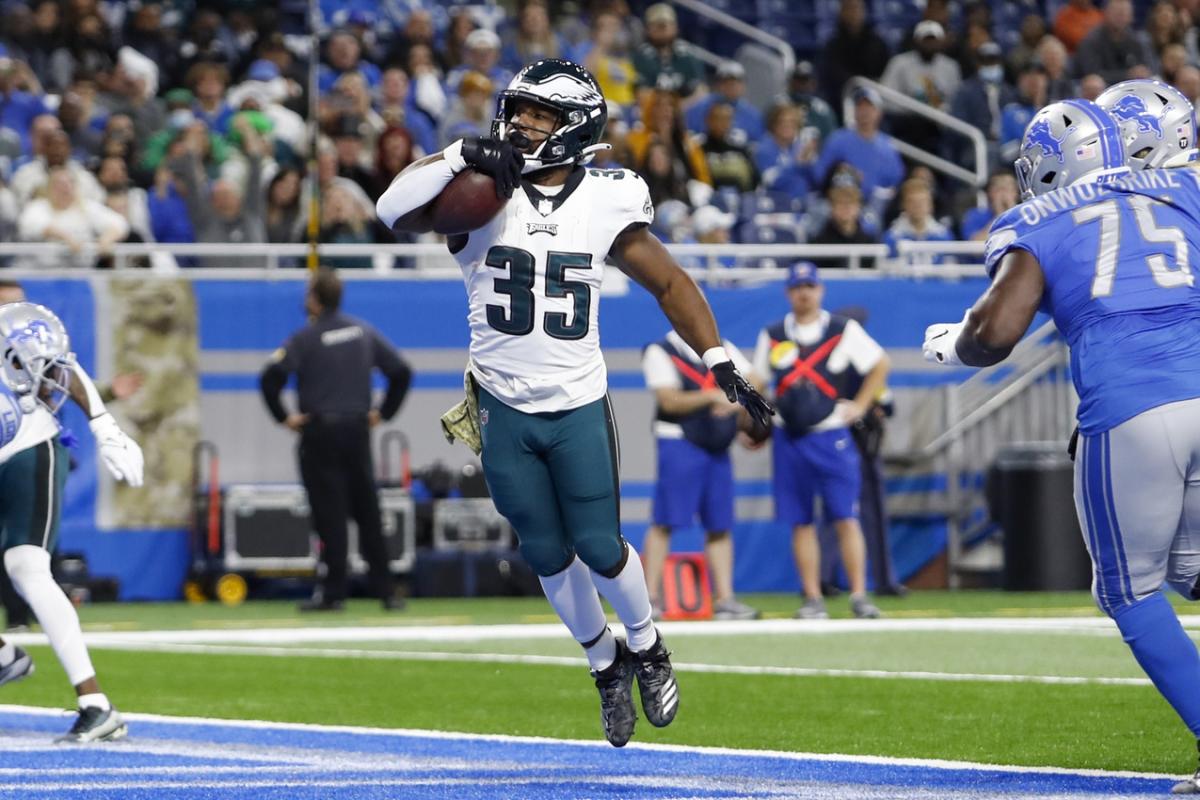 Philadelphia Eagles RB Boston Scott adds Rocket League pro gamer