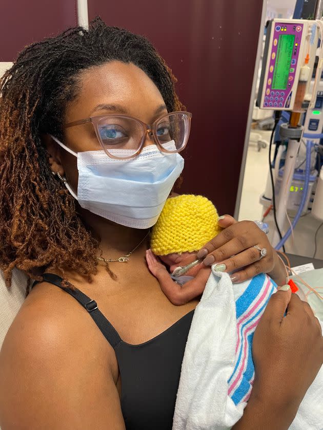 Mya Morenzoni and her daughter Aria in the NICU. (Photo: Mya Morenzoni)