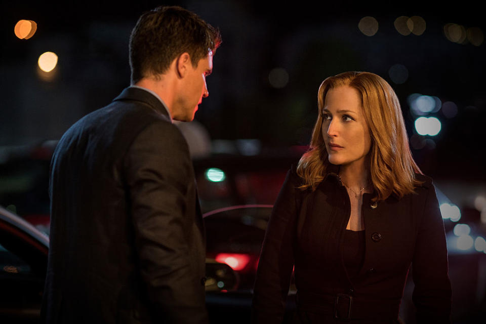 Guest star Robbie Amell and Gillian Anderson in the 'My Struggle II' season finale of The X-Files<span class="copyright"> FOX Image Collection via Getty Images</span>