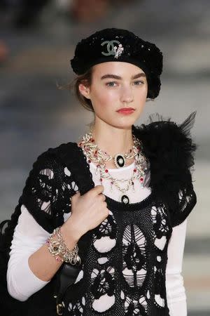 Chanel brings glamour back to Cuba in catwalk extravaganza