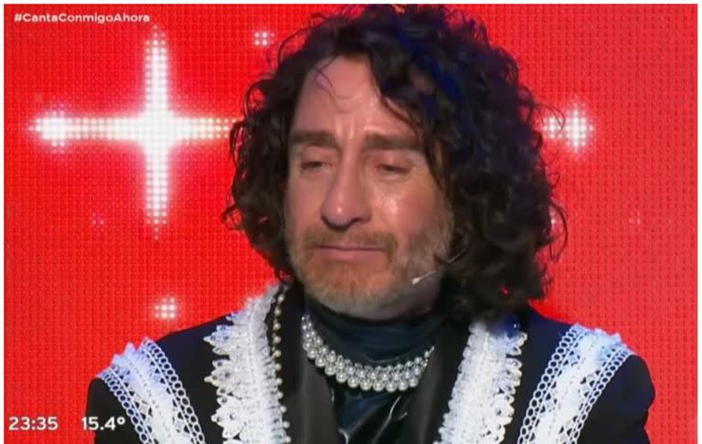 Quién es Alejandro Paker, el jurado que llamó la atención de Marcelo Tinelli en Canta Conmigo Ahora (Foto: Captura de video)