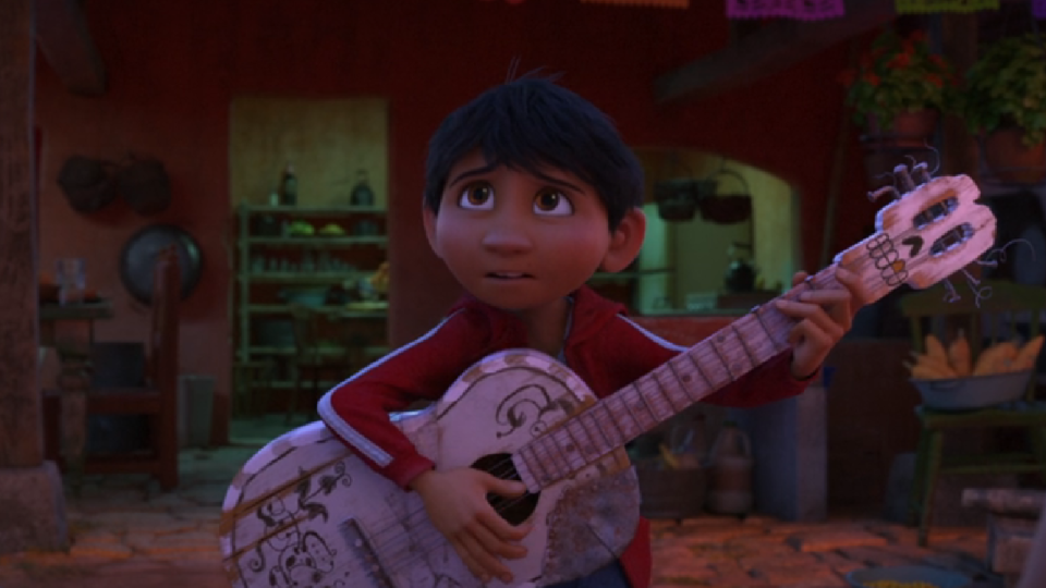 Miguel Begins To Play Guitar (Coco)