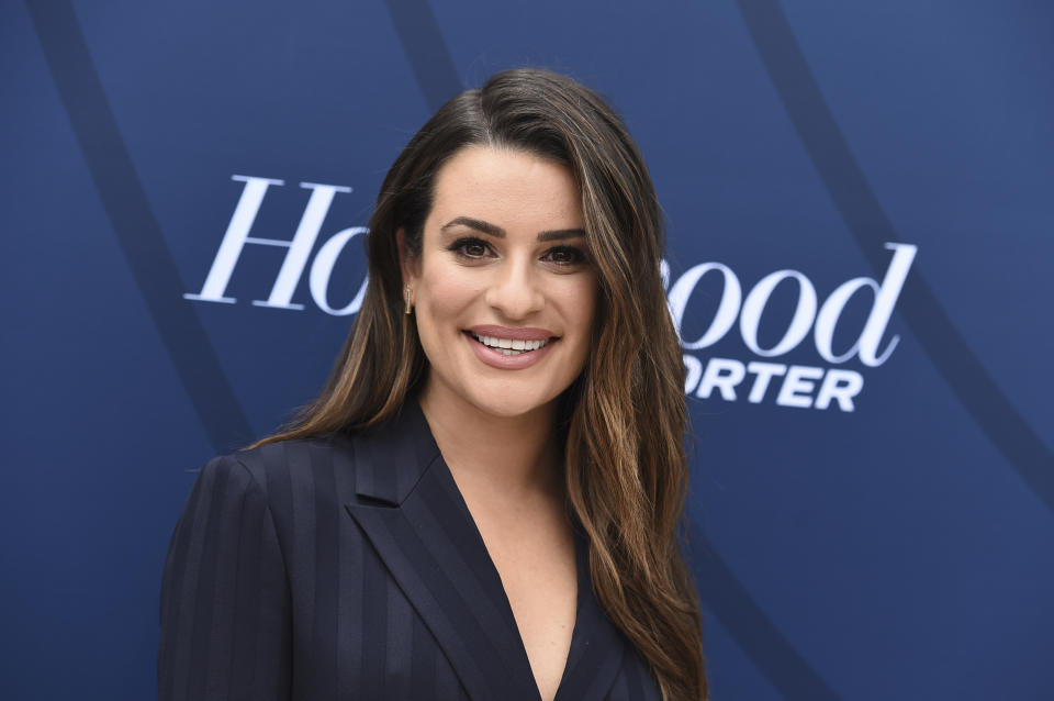 En esta foto del 30 de abril de 2019, la actriz Lea Michele en la gala "Empowerment in Entertainment" de The Hollywood Reporter en Los Angeles. Michele se disculpó por haber sido “innecesariamente difícil” en el plató de "Glee" luego que una integrante del elenco la acusó de haberle hecho la vida “un verdadero infierno”. Michele emitió un comunicado diciendo que, aunque no recuerda ningún incidente ni juzgó a nadie por su origen, lo lamenta y adjudicaba a su privilegio e “inmadurez”. (Foto por Jordan Strauss/Invision/AP, Archivo)