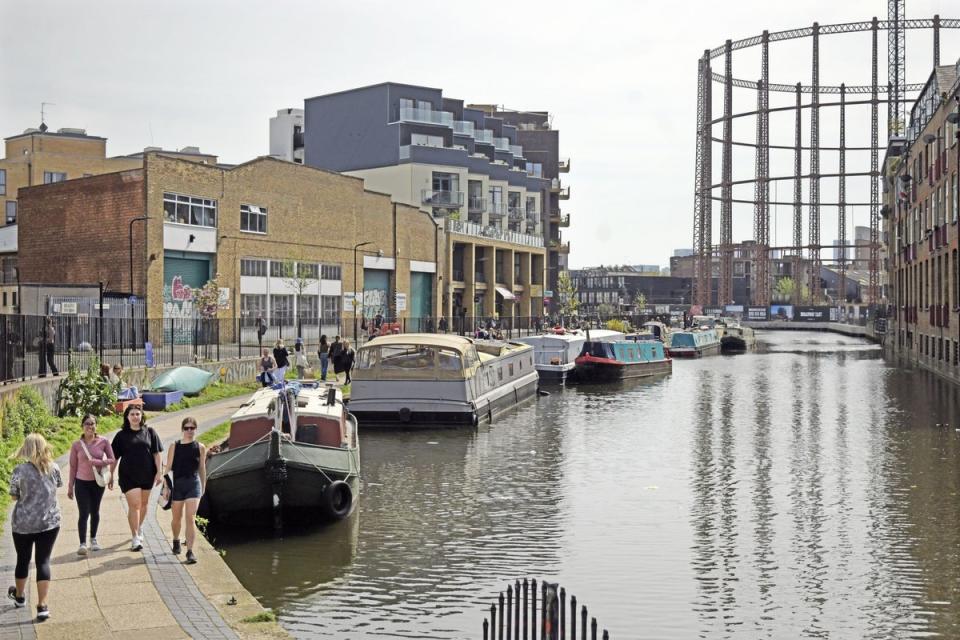 Regent's Canal, where Anita often runs (Daniel Lynch)