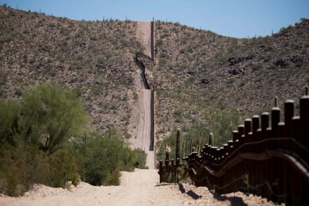 FILE PHOTO: The Wider Image: Deadly crossing ends American dream for Guatemalan migrant