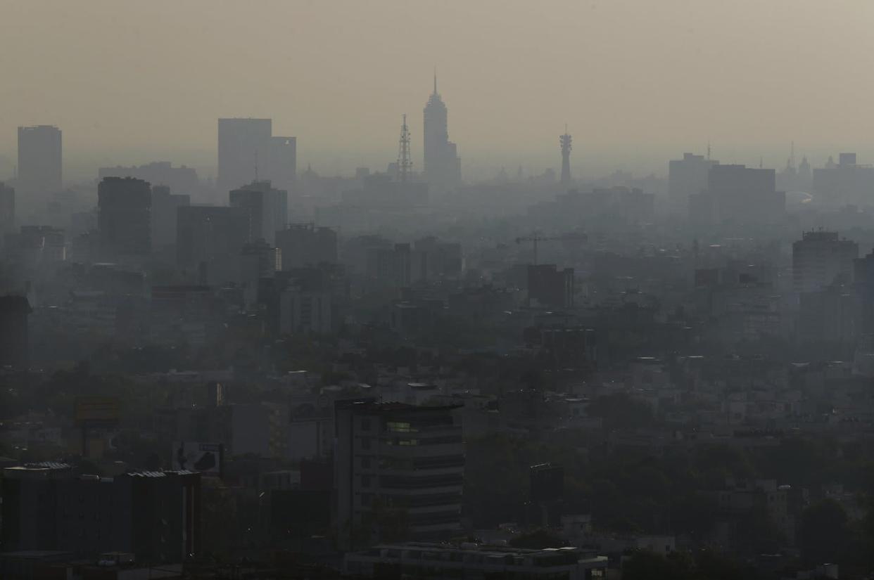 <span class="caption">La Ciudad de Mexico, 20 de mayo, 2018. </span> <span class="attribution"><a class="link " href="http://www.apimages.com/metadata/Index/Mexico-Pollution/bf0cb5c6c58140afa6693a2e8c0157cd/75/0" rel="nofollow noopener" target="_blank" data-ylk="slk:AP Photo/Marco Ugarte;elm:context_link;itc:0;sec:content-canvas">AP Photo/Marco Ugarte</a></span>