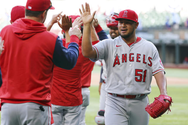 Trout hits 39th HR, Angels beat Texas 8-3 for 7th straight W National News  - Bally Sports