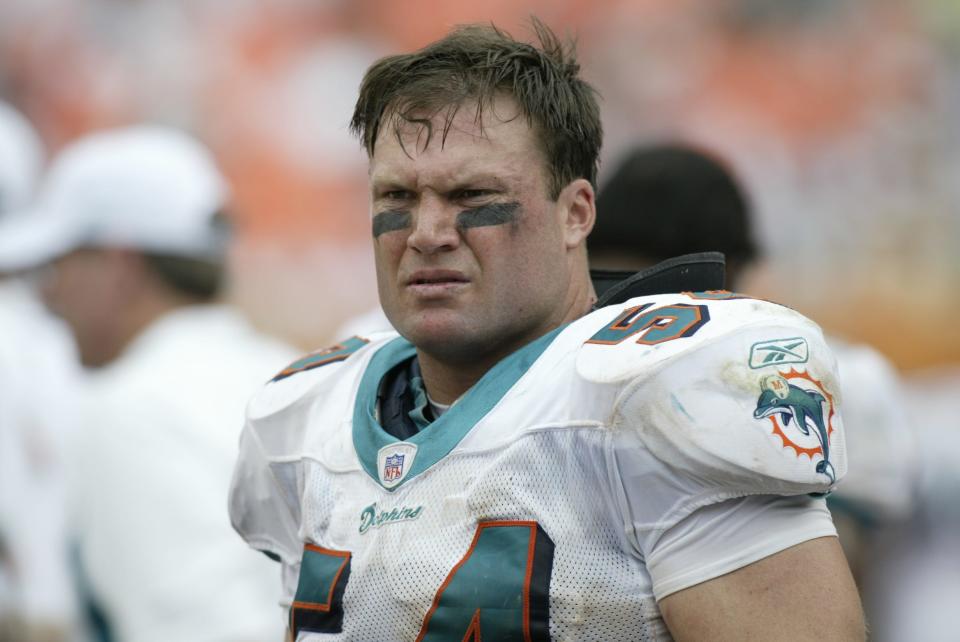 Dolphins linebacker Zach Thomas in the fourth quarter of a game vs. the Tennessee Titans, Sept 11, 2004, in Miami.