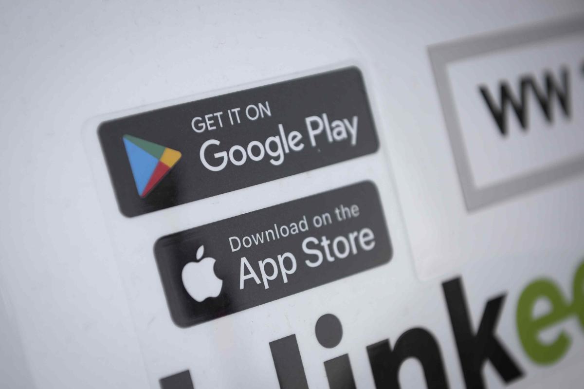 UK closes investigations into Google and Apple app stores and complies with new digital competition regime