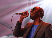 British musical duo Lighthouse Family performs at Esplanade Outdoor Theatre. (PHOTO: Singapore GP)