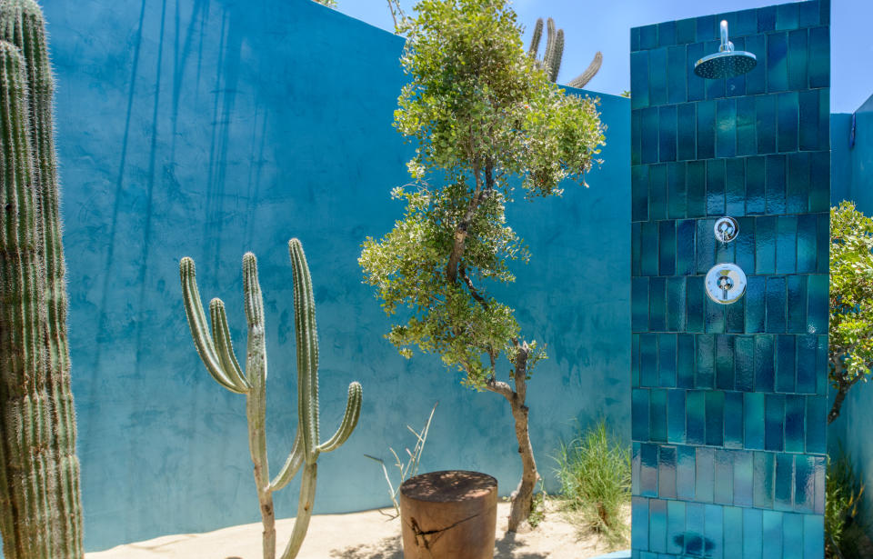 An outdoor rainfall shower in one of Rancho Pescadero’s oceanfront villas. - Credit: Albert Lewis/Courtesy