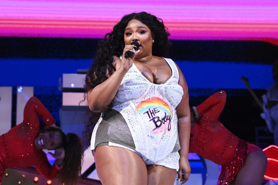 Lizzo celebrates her figure in new dancing video. (Photo: Getty Images)