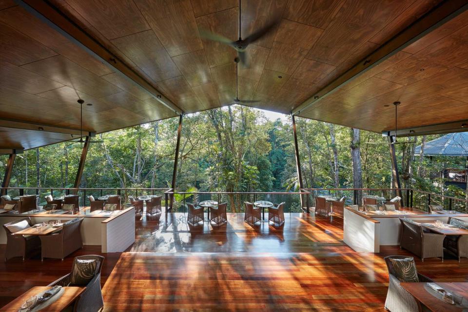 Silky Oaks Lodge in Australian rainforest