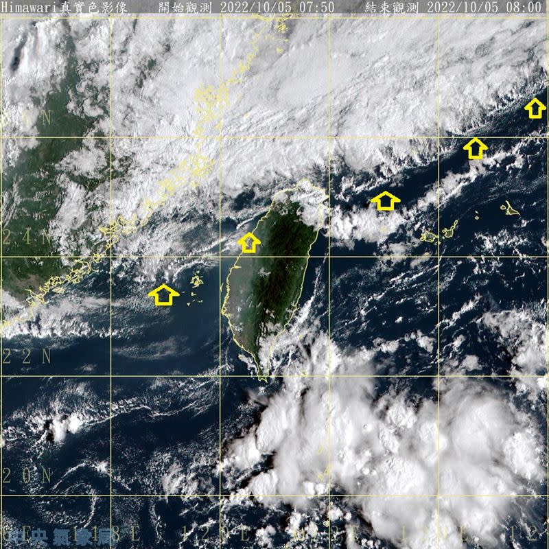 鄭明典今日在臉書貼出衛星雲圖，說明「秋潮」現象。（圖／翻攝自鄭明典臉書）