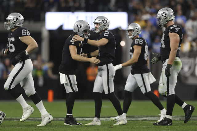 Raiders kick their way into 2021 playoffs with game-winning field