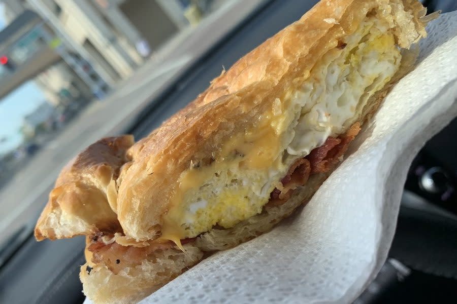 <b>photo: keisha l./<a href="https://www.yelp.com/biz_photos/perked-up-coffee-cafe-virginia-beach?utm_campaign=639f201f-33fb-4b07-ac5c-7ead4581477a%2C9fa41da2-5f15-413f-bd9f-49e430e69106&utm_medium=81024472-a80c-4266-a0e5-a3bf8775daa7" rel="nofollow noopener" target="_blank" data-ylk="slk:yelp;elm:context_link;itc:0;sec:content-canvas" class="link ">yelp</a></b>