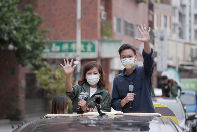 ▲林飛帆日前陪同沈慧虹車隊掃街。（圖／沈慧虹辦公室提供）