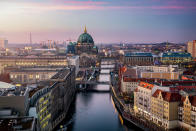 <p>La sexta es la capital alemana. Berlín produce 28 millones de toneladas de CO2 anualmente. (Foto: Getty Images).</p> 