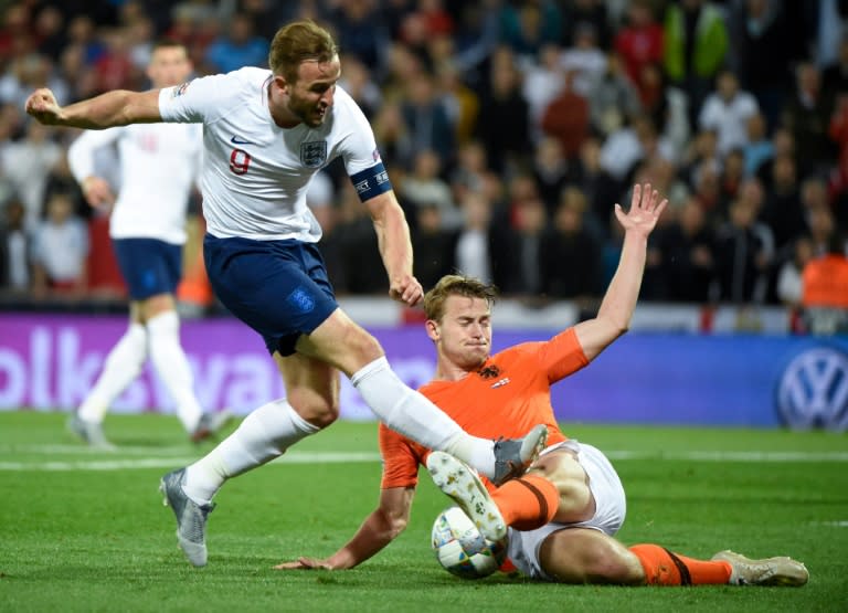 Matthijs de Ligt slides in to challenge Harry Kane during the last meeting between <a class="link " href="https://sports.yahoo.com/soccer/teams/england-women/" data-i13n="sec:content-canvas;subsec:anchor_text;elm:context_link" data-ylk="slk:England;sec:content-canvas;subsec:anchor_text;elm:context_link;itc:0">England</a> and the <a class="link " href="https://sports.yahoo.com/soccer/teams/netherlands-women/" data-i13n="sec:content-canvas;subsec:anchor_text;elm:context_link" data-ylk="slk:Netherlands;sec:content-canvas;subsec:anchor_text;elm:context_link;itc:0">Netherlands</a> in the Nations League semi-finals in 2019 (MIGUEL RIOPA)