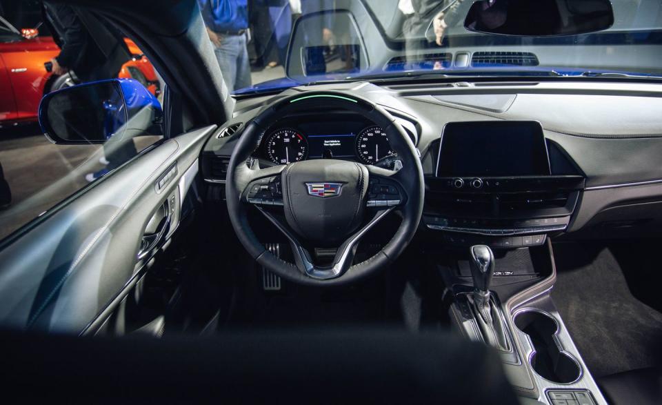 2020 Cadillac CT4-V in Photos