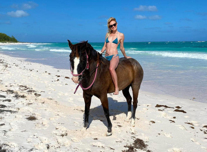 <p>Kate<a href="https://people.com/style/kate-bosworth-shares-bikini-photo-while-celebrating-39th-birthday/" rel="nofollow noopener" target="_blank" data-ylk="slk:rang in 39" class="link "> rang in 39</a> in a tiny two-piece for a beachside horseback ride. </p>