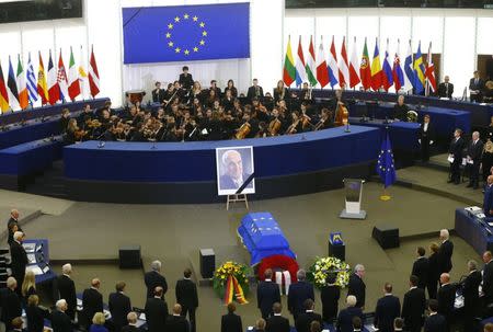 The coffin of late former German Chancellor Helmut Kohl is placed in the plenary room during of a memorial ceremony at the European Parliament in Strasbourg, France, July 1, 2017. REUTERS/Arnd Wiegmann