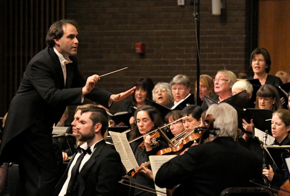 Music Director Joseph Marchio leads the Chatham Chorale, orchestra and soloists. Photo by Bob Tucker/Focalpoint Studio.