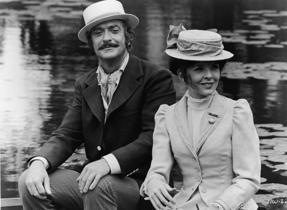 <p>Michal Caine and Diane Keaton sit in a boat in a publicity still from <em>Harry and Walter Go To New York</em>, directed by Mark Rydell, 1976.</p>