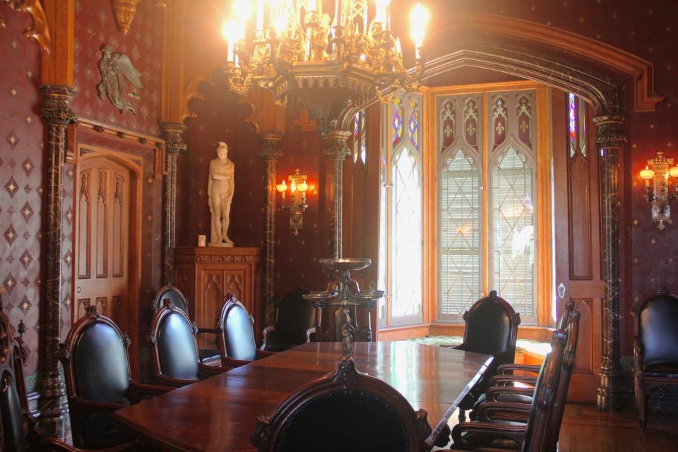 The dining room at Lyndhurst Mansion.