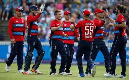 Cricket - England vs South Africa - Second International T20 - Taunton, Britain - June 23, 2017 England's Liam Dawson celebrates the wicket of South Africa's JJ Smuts with team mates Action Images via Reuters/Andrew Couldridge