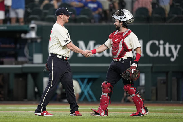 Chicago White Sox fall to Texas Rangers in 12, 8-6 - South Side Sox