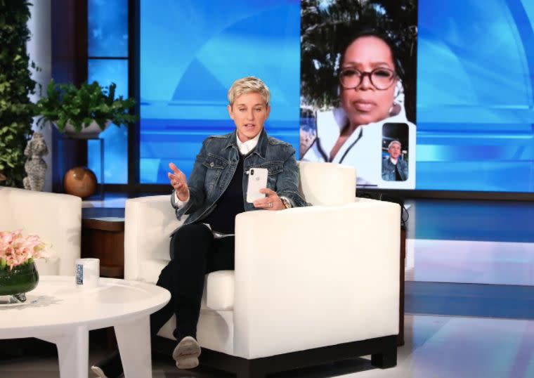 Ellen DeGeneres calls Oprah Winfrey on her daytime talk show.&nbsp; (Photo: Ellen)