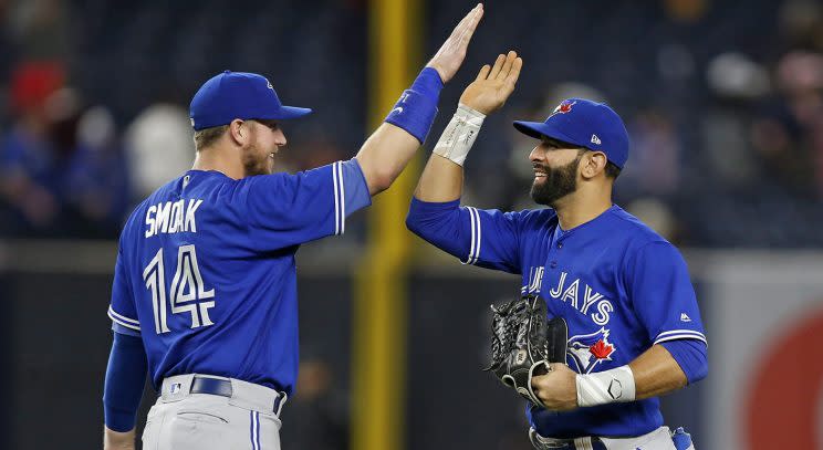 Toronto Blue Jays: Justin Smoak gets a two-year extension