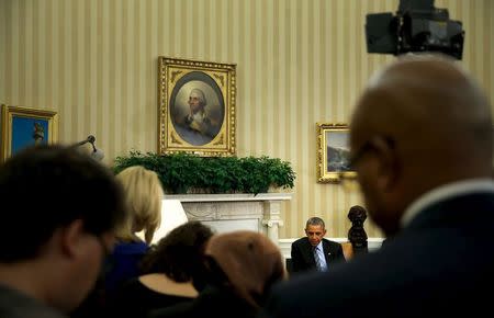 U.S. President Barack Obama listens to remarks to reporters by Indonesia's President Joko Widodo (not pictured) after their meeting in the Oval Office at the White House in Washington, October 26, 2015. REUTERS/Jonathan Ernst