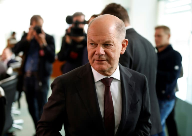 Die Ministerpräsidentenkonferenz (MPK) der Regierungschefinnen und -chefs der Bundesländer berät mit Bundeskanzler Olaf Scholz (SPD) über mehrere stark umstrittene Themen. Dazu zählt die Asylpolitik. (Odd ANDERSEN)