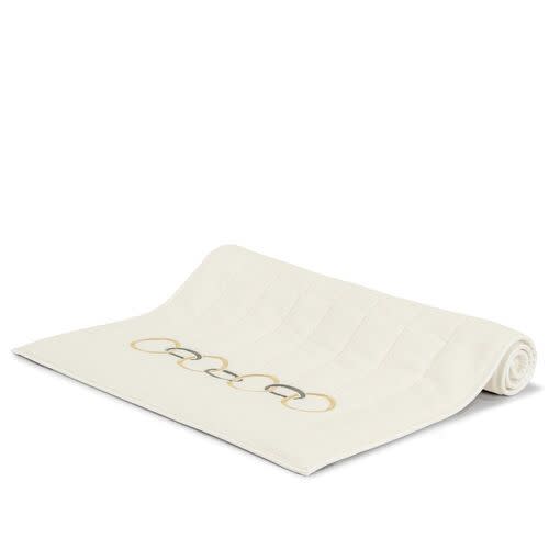 11) Links Embroidered Bath Mat