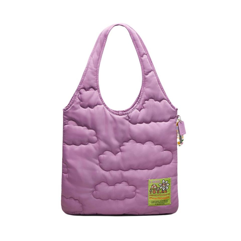 <p><a href="https://go.redirectingat.com?id=74968X1596630&url=https%3A%2F%2Fwww.coach.com%2Fproducts%2Fcoachtopia%2Fcoachtopia-loop-quilted-cloud-tote%2FCO668-RGM.html%3FCOHNA%3Dtrue%26cid%3DS_GPLACO668%26ogmap%3DPLA%257CACQ%257CGOOG%257CSTND%257Cc%257CSITEWIDE%257CRetail%257CCoach_RTL_Google_PLA_Signal_NA_Generic_National_Pmax_Coachtopia_BAU%257CShopping_Smart_Coachtopia%257C%257C19959590337%257C%257CUS%26gclid%3DCj0KCQjw5f2lBhCkARIsAHeTvlgE90oJJ1gBZeNMXZJiyOxLsQ6KwHQluPgQP0FM03rxZDefyRYhIiAaAlgaEALw_wcB&sref=https%3A%2F%2Fwww.elle.com%2Ffashion%2Fshopping%2Fg44640132%2Fbest-quilted-tote-bags%2F" rel="nofollow noopener" target="_blank" data-ylk="slk:Shop Now;elm:context_link;itc:0;sec:content-canvas" class="link ">Shop Now</a></p><p>Coachtopia Loop Quilted Cloud Tote</p><p>$195.00</p><p>coach.com</p><span class="copyright">Courtesy</span>