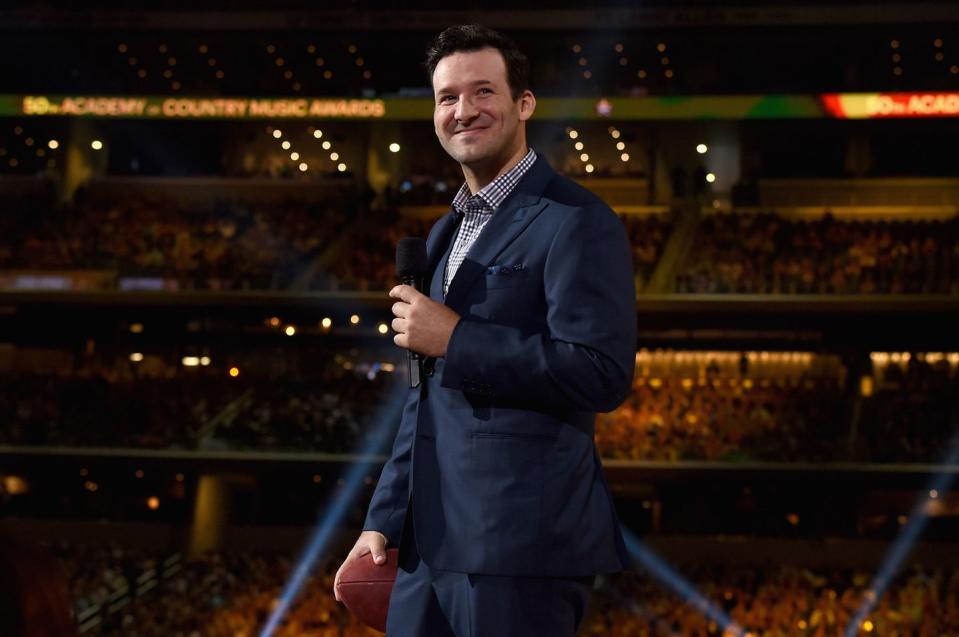 <p>Speaking of celebrity appearances, <a href="https://www.youtube.com/watch?v=mejvw2G0SOI" rel="nofollow noopener" target="_blank" data-ylk="slk:Tony Romo showed up;elm:context_link;itc:0;sec:content-canvas" class="link ">Tony Romo showed up</a> to the 2015 show to announce a performance by Dierks Bentley. But instead of getting right to it, Blake Shelton and Luke Bryan interrupted Tony and begged him to throw a football. Tony obliged, Luke caught the ball, and a slew of awkward Deflategate jokes ensued.</p>